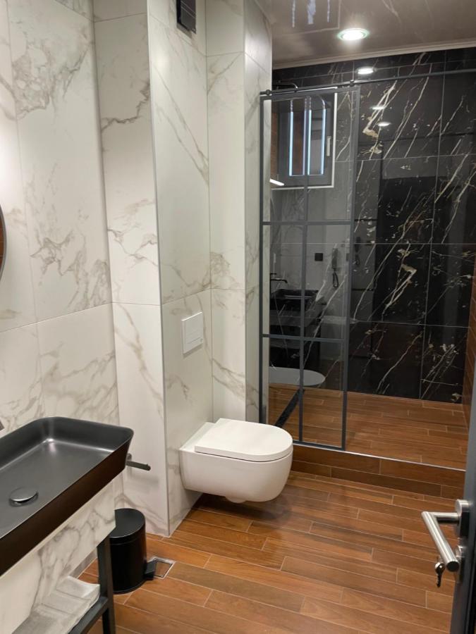 Hotel Niks Szevlievo Kültér fotó